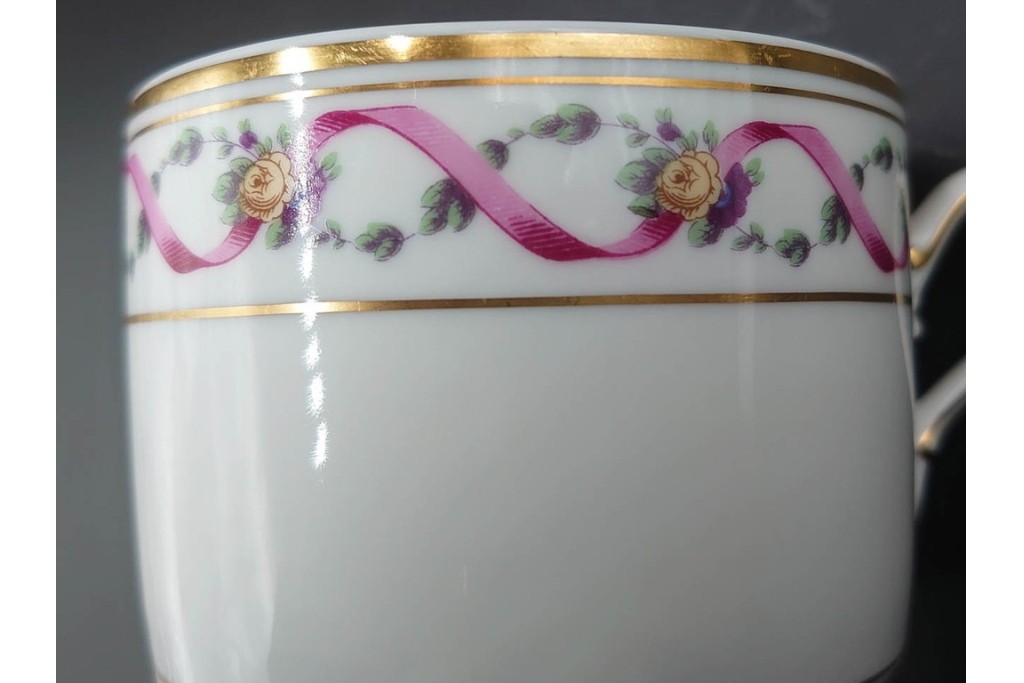 イタリア　Richard Ginori(リチャードジノリ)　インペロジュリエッタ　ピンクリボンと小花柄が可憐なトリオ4客セット　(R-085304)