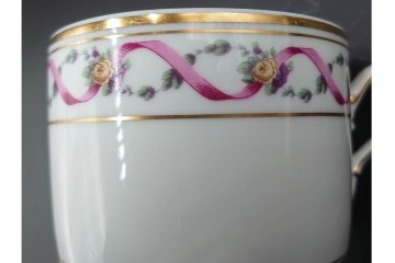 イタリア　Richard Ginori(リチャードジノリ)　インペロジュリエッタ　ピンクリボンと小花柄が可憐なトリオ4客セット　(R-085304)