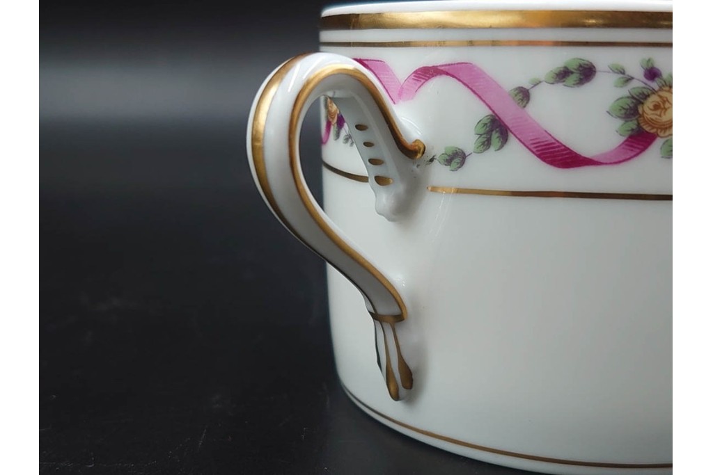 イタリア　Richard Ginori(リチャードジノリ)　インペロジュリエッタ　ピンクリボンと小花柄が可憐なトリオ4客セット　(R-085304)