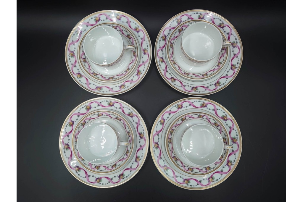 イタリア　Richard Ginori(リチャードジノリ)　インペロジュリエッタ　ピンクリボンと小花柄が可憐なトリオ4客セット　(R-085304)