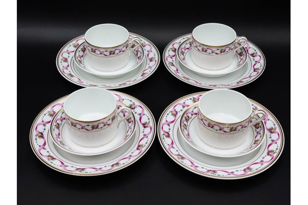 イタリア　Richard Ginori(リチャードジノリ)　インペロジュリエッタ　ピンクリボンと小花柄が可憐なトリオ4客セット　(R-085304)