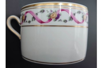 イタリア　Richard Ginori(リチャードジノリ)　インペロジュリエッタ　ピンクリボンと小花柄が可憐なトリオ3客セット　(R-085305)