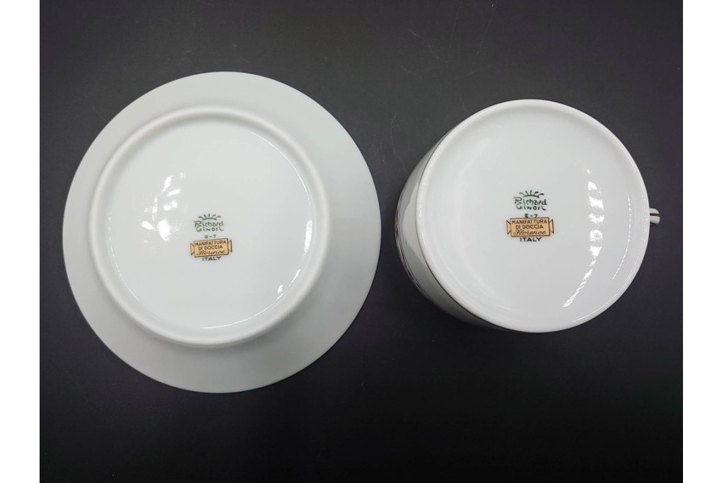 イタリア　Richard Ginori(リチャードジノリ)　インペロジュリエッタ　ピンクリボンと小花柄が可憐なトリオ3客セット　(R-085305)