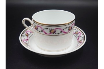 イタリア　Richard Ginori(リチャードジノリ)　インペロジュリエッタ　ピンクリボンと小花柄が可憐なトリオ3客セット　(R-085305)