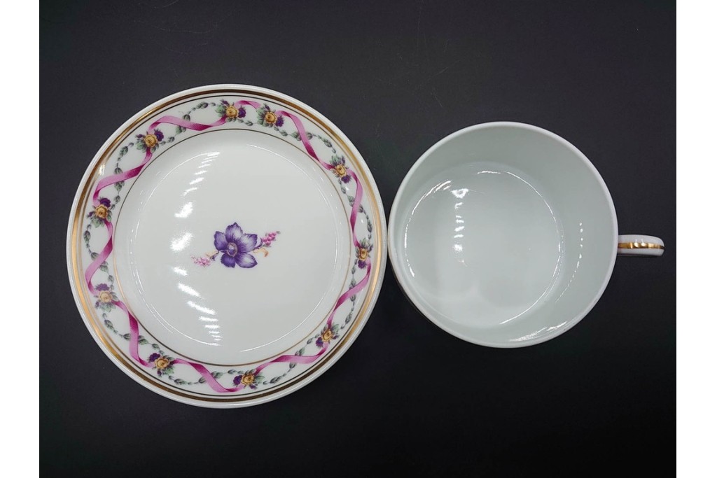 イタリア　Richard Ginori(リチャードジノリ)　インペロジュリエッタ　ピンクリボンと小花柄が可憐なトリオ3客セット　(R-085305)