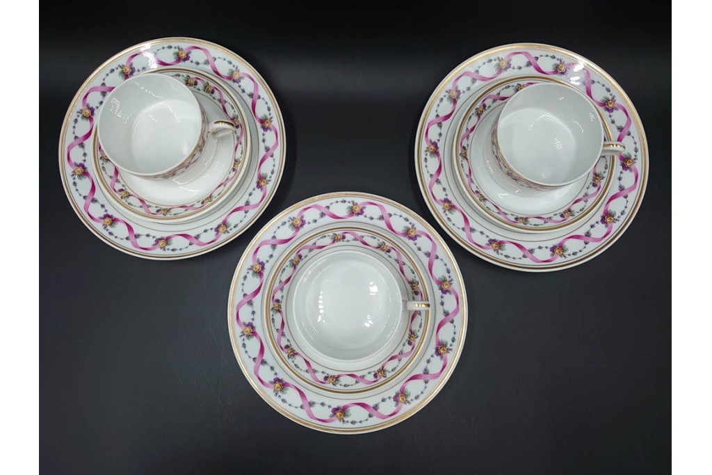 イタリア　Richard Ginori(リチャードジノリ)　インペロジュリエッタ　ピンクリボンと小花柄が可憐なトリオ3客セット　(R-085305)