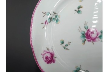 イタリア　Richard Ginori(リチャードジノリ)　アンティックローズ　可憐なバラが散りばめられたトリオ3客セット　(R-085306)