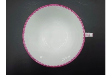 イタリア　Richard Ginori(リチャードジノリ)　アンティックローズ　可憐なバラが散りばめられたトリオ3客セット　(R-085306)