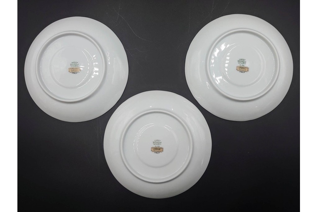 イタリア　Richard Ginori(リチャードジノリ)　アンティックローズ　可憐なバラが散りばめられたトリオ3客セット　(R-085306)