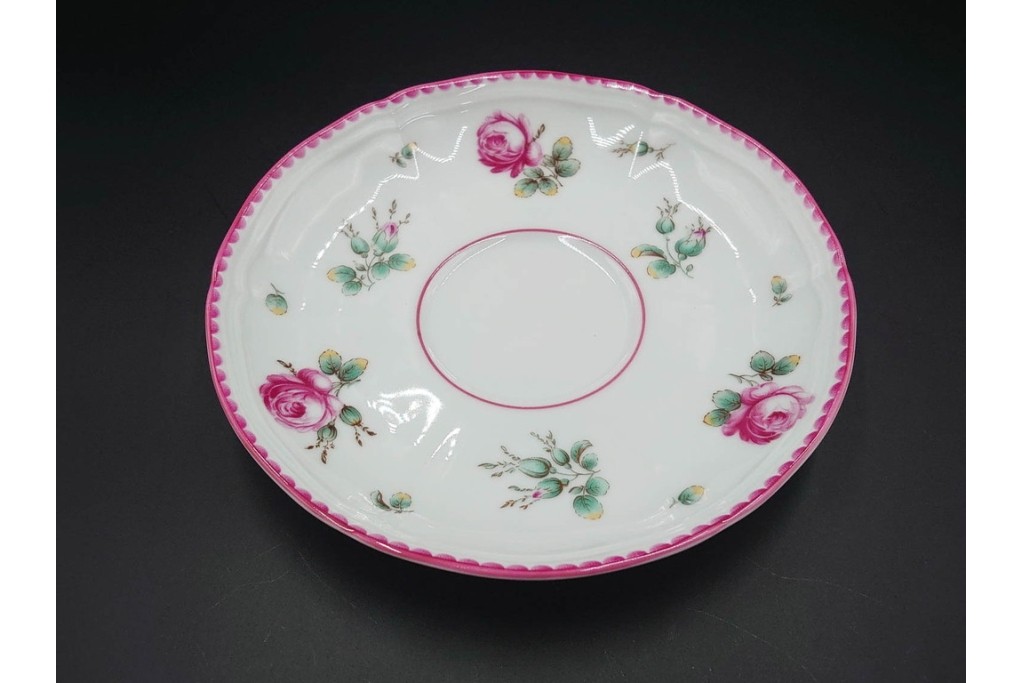 イタリア　Richard Ginori(リチャードジノリ)　アンティックローズ　可憐なバラが散りばめられたトリオ3客セット　(R-085306)