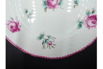 イタリア　Richard Ginori(リチャードジノリ)　アンティックローズ　可憐なバラが散りばめられたトリオ3客セット　(R-085306)