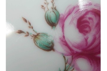 イタリア　Richard Ginori(リチャードジノリ)　アンティックローズ　可憐なバラが散りばめられたトリオ3客セット　(R-085306)