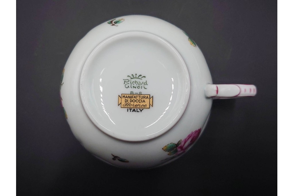 イタリア　Richard Ginori(リチャードジノリ)　アンティックローズ　可憐なバラが散りばめられたトリオ4客セット　(R-085307)