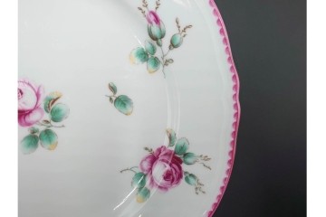 イタリア　Richard Ginori(リチャードジノリ)　アンティックローズ　可憐なバラが散りばめられたトリオ4客セット　(R-085307)