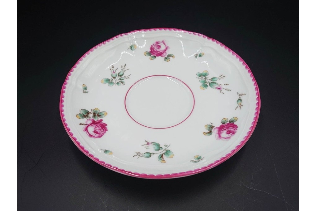 イタリア　Richard Ginori(リチャードジノリ)　アンティックローズ　可憐なバラが散りばめられたトリオ4客セット　(R-085307)