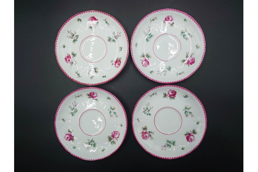 イタリア　Richard Ginori(リチャードジノリ)　アンティックローズ　可憐なバラが散りばめられたトリオ4客セット　(R-085307)