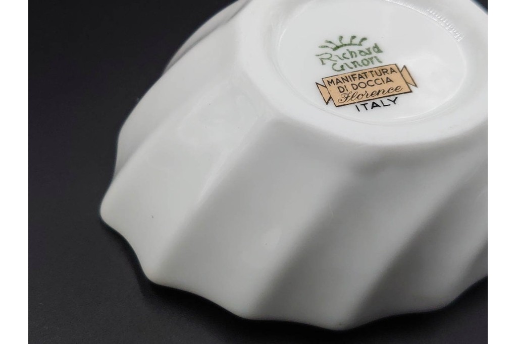 イタリア　Richard Ginori(リチャードジノリ)　アンティックローズ　可憐なバラがモチーフのコンポート・スプーンレストセット　(R-085309)