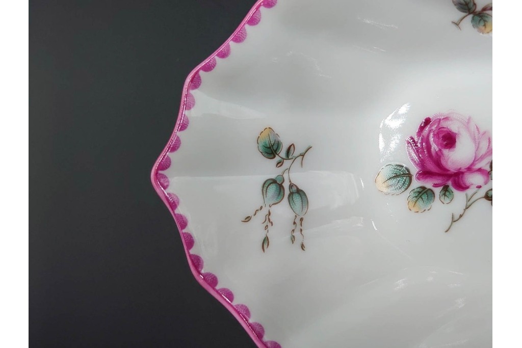 イタリア　Richard Ginori(リチャードジノリ)　アンティックローズ　可憐なバラがモチーフのコンポート・スプーンレストセット　(R-085309)