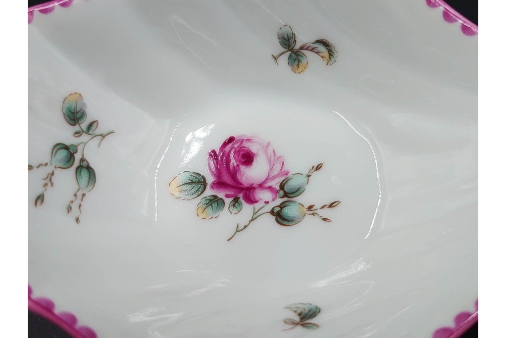 イタリア　Richard Ginori(リチャードジノリ)　アンティックローズ　可憐なバラがモチーフのコンポート・スプーンレストセット　(R-085309)