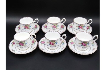 イギリス　ROYAL ALBERT(ロイヤルアルバート)　プチポワン　刺繍図案のような小花模様が可愛らしいカップ&ソーサー6客セット　(R-085310)