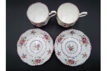 イギリス　ROYAL ALBERT(ロイヤルアルバート)　プチポワン　刺繍図案のような小花模様が可愛らしいカップ&ソーサー6客セット　(R-085310)