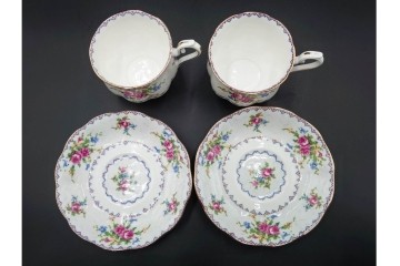 イギリス　ROYAL ALBERT(ロイヤルアルバート)　プチポワン　刺繍図案のような小花模様が可愛らしいカップ&ソーサー6客セット　(R-085310)
