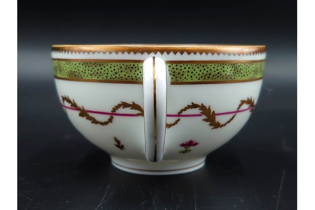 フランス　LIMOGES(リモージュ)　HAVILAND(アビランド)　Vieux Paris(ヴューパリ)　小花とリースが上品なトリオ4客セット　(R-085312)