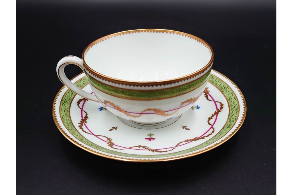 フランス　LIMOGES(リモージュ)　HAVILAND(アビランド)　Vieux Paris(ヴューパリ)　小花とリースが上品なトリオ4客セット　(R-085312)