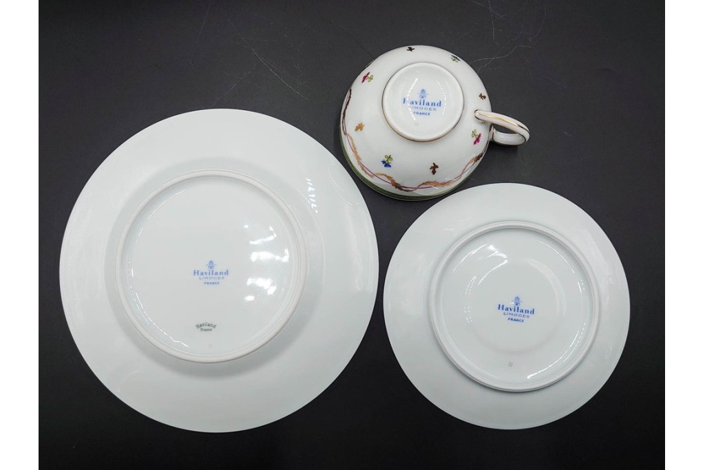 フランス　LIMOGES(リモージュ)　HAVILAND(アビランド)　Vieux Paris(ヴューパリ)　小花とリースが上品なトリオ4客セット　(R-085312)