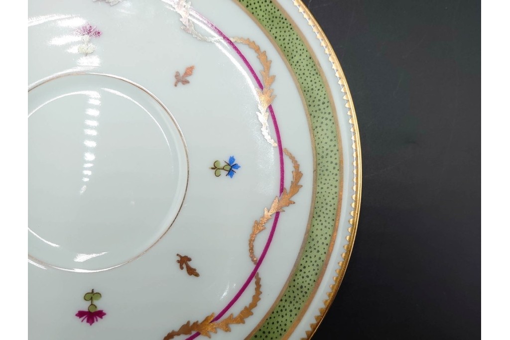 フランス　LIMOGES(リモージュ)　HAVILAND(アビランド)　Vieux Paris(ヴューパリ)　小花とリースが上品なトリオ4客セット　(R-085312)