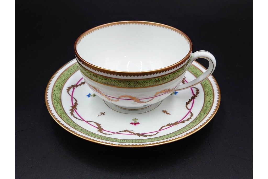 フランス　LIMOGES(リモージュ)　HAVILAND(アビランド)　Vieux Paris(ヴューパリ)　小花とリースが上品なトリオ4客セット　(R-085312)