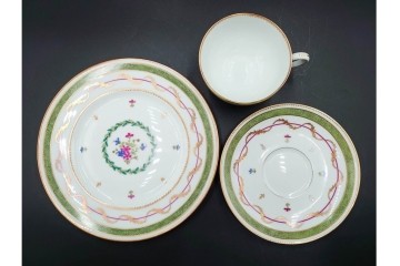 フランス　LIMOGES(リモージュ)　HAVILAND(アビランド)　Vieux Paris(ヴューパリ)　小花とリースが上品なトリオ4客セット　(R-085312)