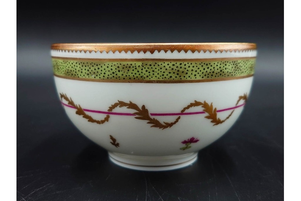 フランス　LIMOGES(リモージュ)　HAVILAND(アビランド)　Vieux Paris(ヴューパリ)　小花とリースが上品なトリオ4客セット　(R-085313)