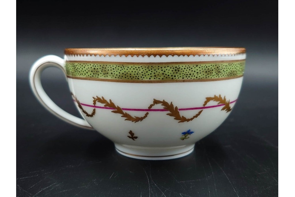 フランス　LIMOGES(リモージュ)　HAVILAND(アビランド)　Vieux Paris(ヴューパリ)　小花とリースが上品なトリオ4客セット　(R-085313)