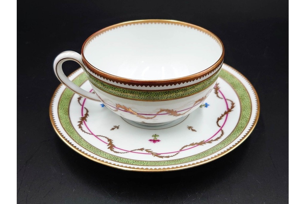 フランス　LIMOGES(リモージュ)　HAVILAND(アビランド)　Vieux Paris(ヴューパリ)　小花とリースが上品なトリオ4客セット　(R-085313)