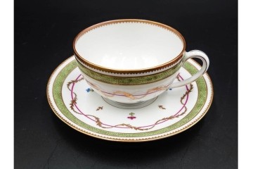 フランス　LIMOGES(リモージュ)　HAVILAND(アビランド)　Vieux Paris(ヴューパリ)　小花とリースが上品なトリオ4客セット　(R-085313)
