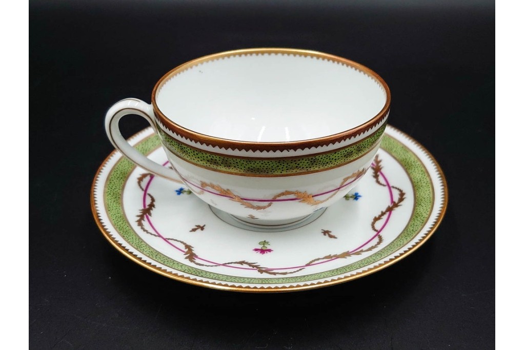 フランス　LIMOGES(リモージュ)　HAVILAND(アビランド)　Vieux Paris(ヴューパリ)　小花とリースが上品なトリオ4客セット　(R-085313)