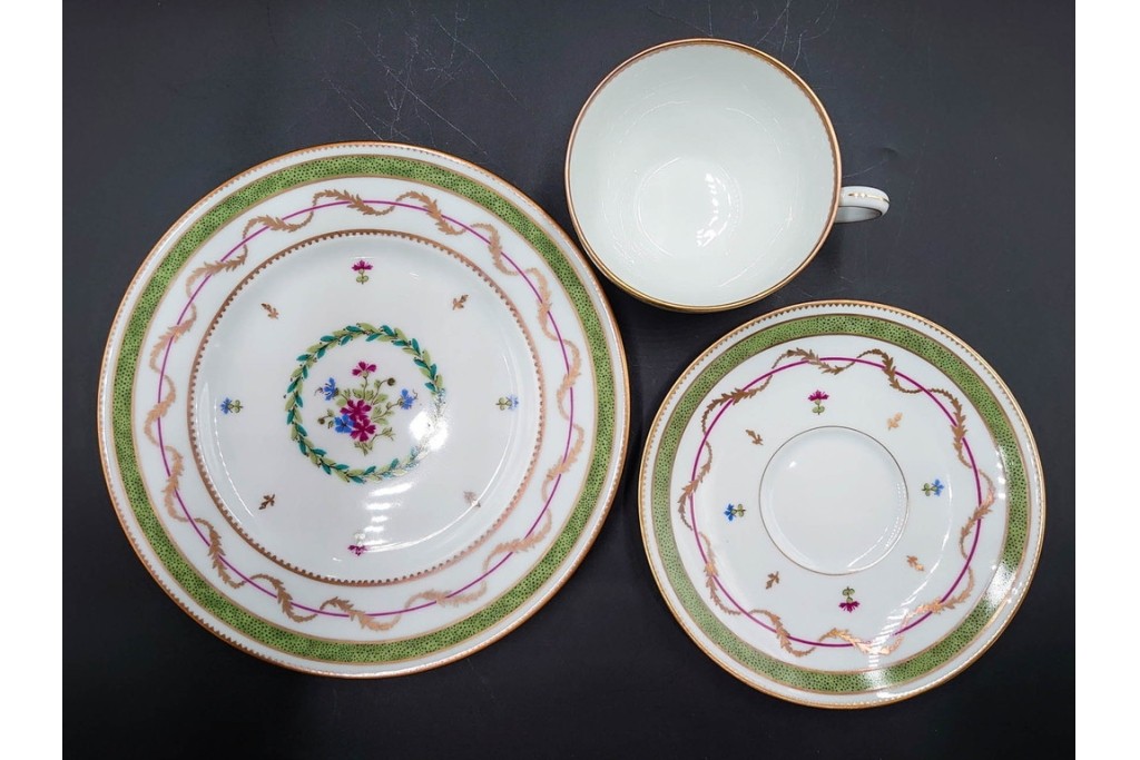 フランス　LIMOGES(リモージュ)　HAVILAND(アビランド)　Vieux Paris(ヴューパリ)　小花とリースが上品なトリオ4客セット　(R-085313)