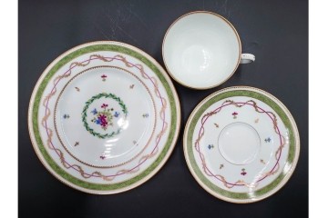 フランス　LIMOGES(リモージュ)　HAVILAND(アビランド)　Vieux Paris(ヴューパリ)　小花とリースが上品なトリオ4客セット　(R-085313)
