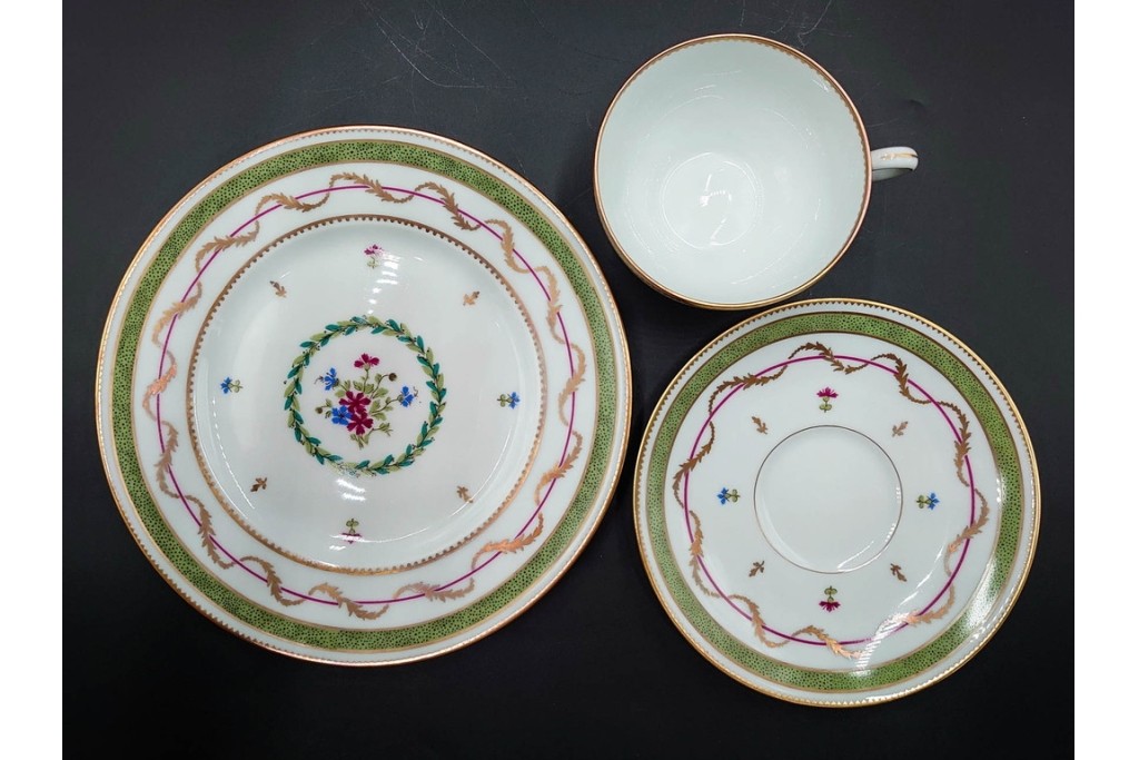 フランス　LIMOGES(リモージュ)　HAVILAND(アビランド)　Vieux Paris(ヴューパリ)　小花とリースが上品なトリオ4客セット　(R-085313)
