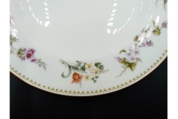 イギリス　WEDGWOOD(ウェッジウッド)　ミラベル　可憐な花模様が食卓を彩るトリオ4客セット　(R-085314)