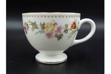 イギリス　WEDGWOOD(ウェッジウッド)　ミラベル　可憐な花模様が食卓を彩るトリオ4客セット　(R-085314)
