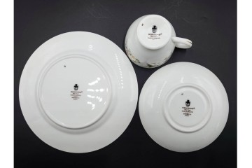 イギリス　WEDGWOOD(ウェッジウッド)　ミラベル　可憐な花模様が食卓を彩るトリオ4客セット　(R-085314)