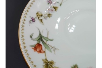 イギリス　WEDGWOOD(ウェッジウッド)　ミラベル　可憐な花模様が食卓を彩るトリオ4客セット　(R-085314)