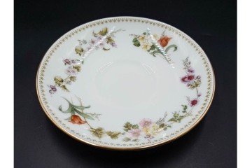 イギリス　WEDGWOOD(ウェッジウッド)　ミラベル　可憐な花模様が食卓を彩るトリオ4客セット　(R-085314)