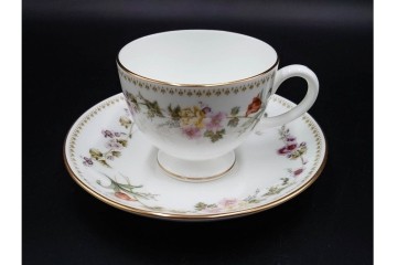イギリス　WEDGWOOD(ウェッジウッド)　ミラベル　可憐な花模様が食卓を彩るトリオ4客セット　(R-085314)