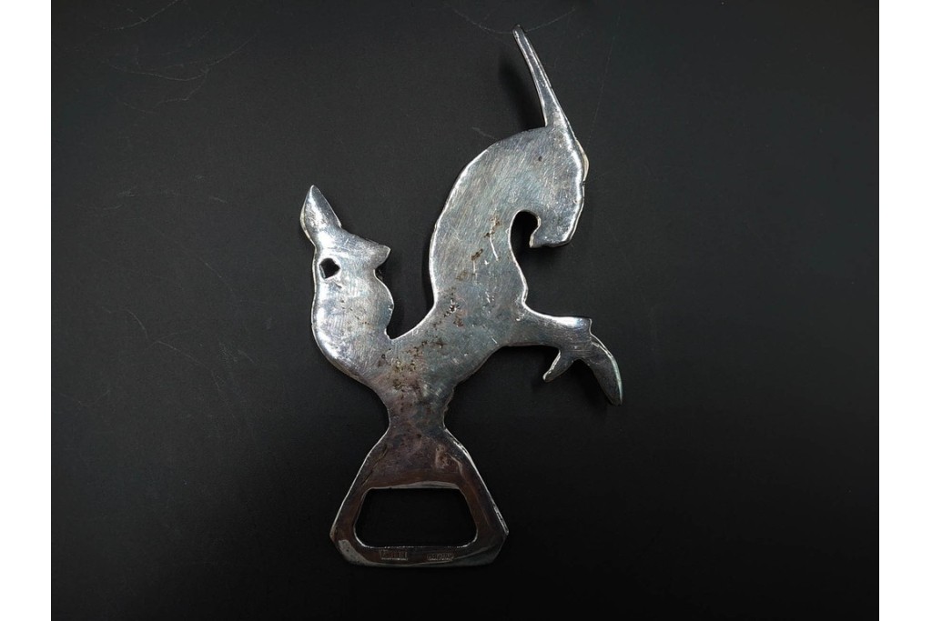 スペイン　VARO,S.A. VALENTI(バロッサバレンティ)　馬とユニコーンをかたどった金属製のトレイ・プレート・栓抜き3点セット　外箱付き　(R-085316)