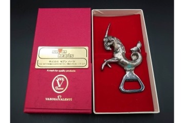 スペイン　VARO,S.A. VALENTI(バロッサバレンティ)　馬とユニコーンをかたどった金属製のトレイ・プレート・栓抜き3点セット　外箱付き　(R-085316)