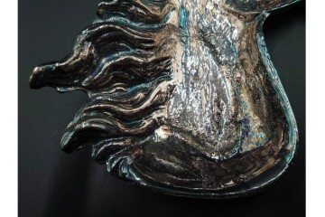 スペイン　VARO,S.A. VALENTI(バロッサバレンティ)　馬とユニコーンをかたどった金属製のトレイ・プレート・栓抜き3点セット　外箱付き　(R-085316)