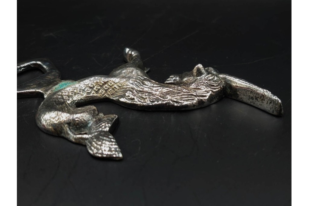 スペイン　VARO,S.A. VALENTI(バロッサバレンティ)　馬とユニコーンをかたどった金属製のトレイ・プレート・栓抜き3点セット　外箱付き　(R-085316)